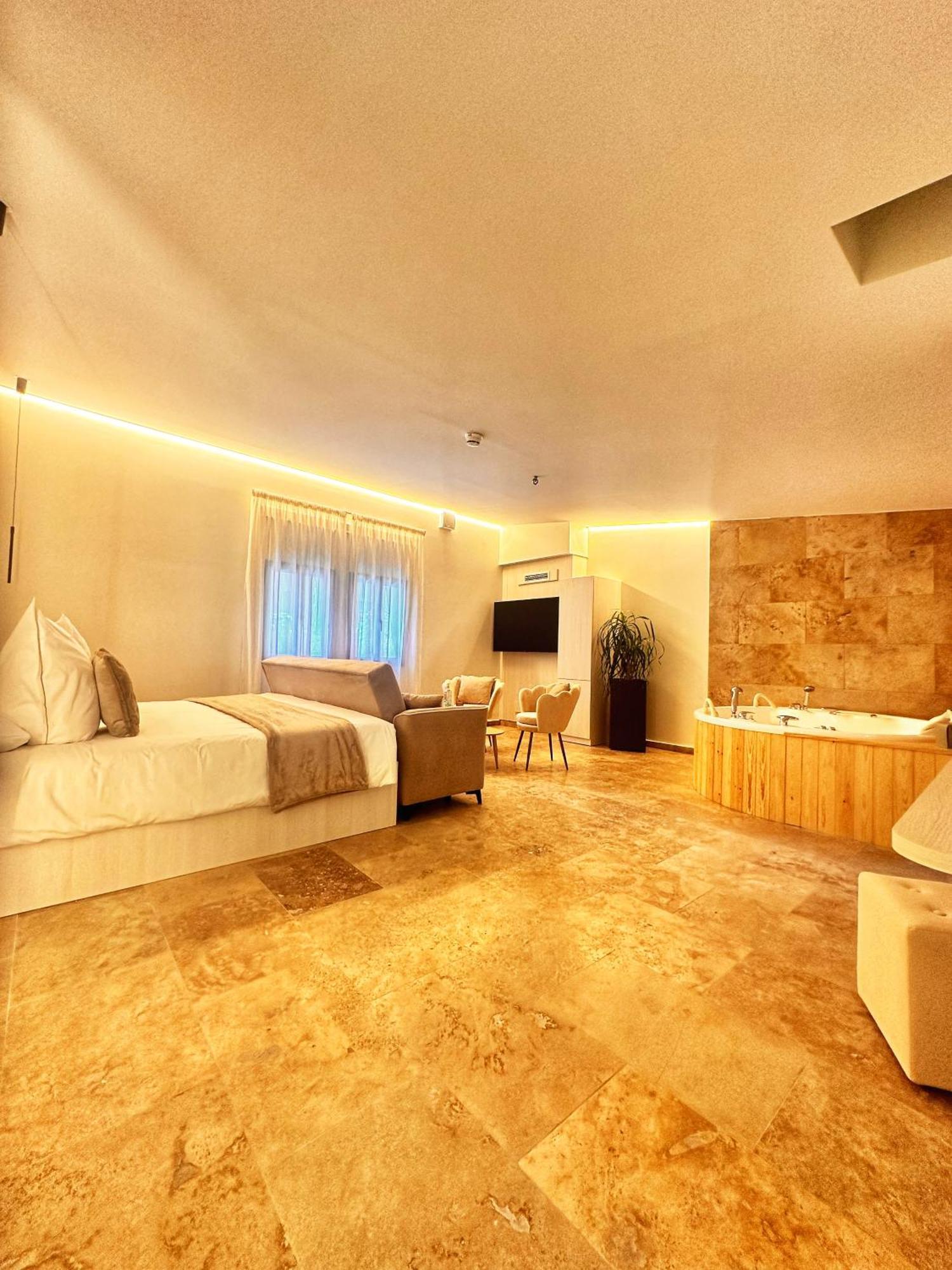 Boutique Hotel Comtal Empuries Roses Eksteriør billede